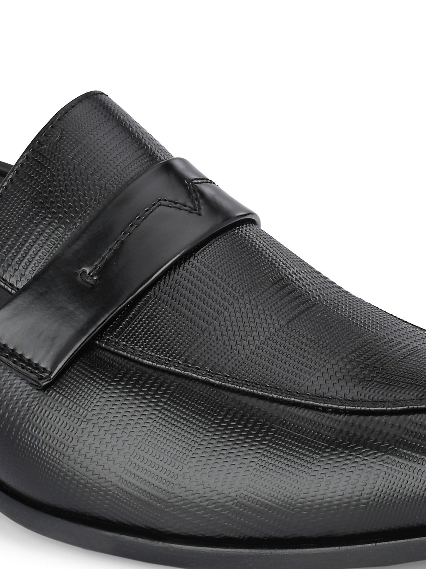 Guava Men's Black Slip On Semi Formal Shoes (GV15JA811)