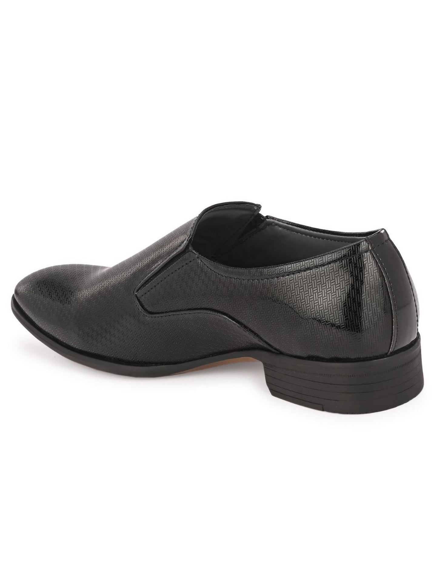 Guava Men's Black Slip On Semi Formal Shoes (GV15JA822)