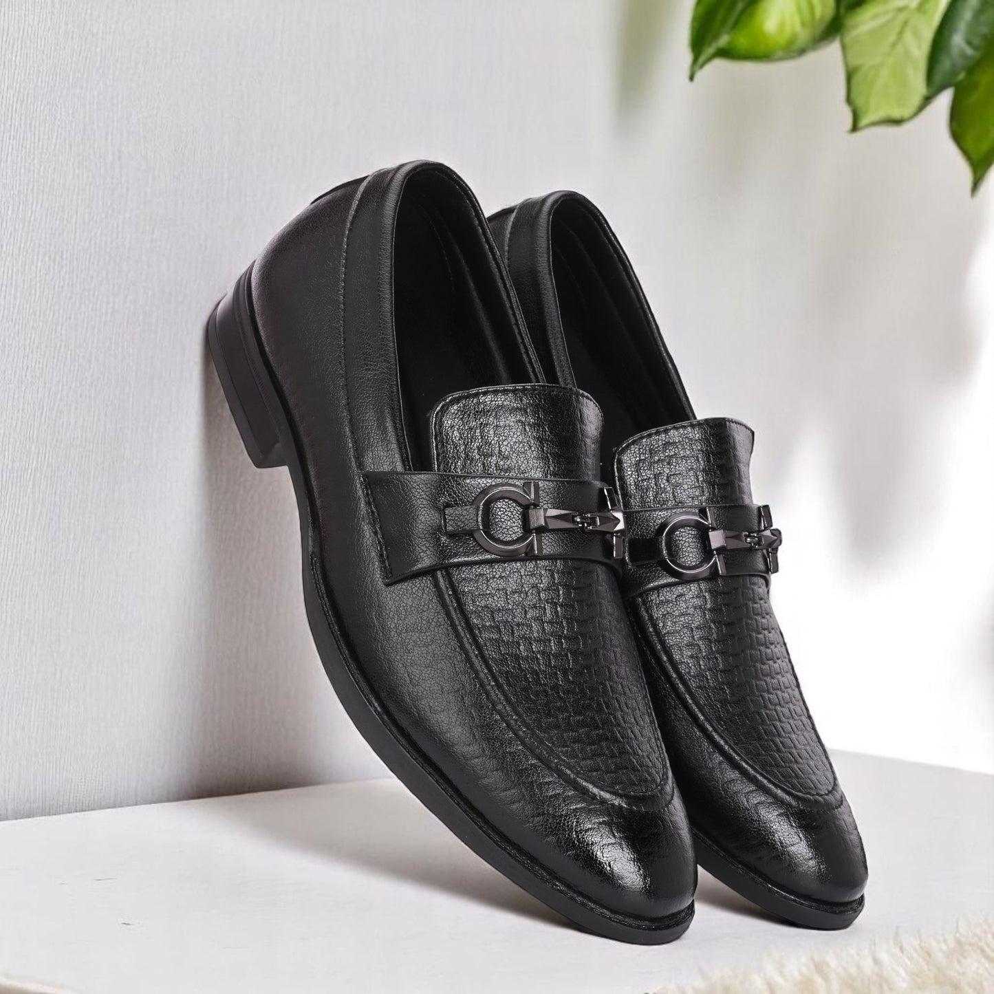 Guava Men's Synthetic Leather Slip-On Slip On Formal Shoes Loafers GV25JA884