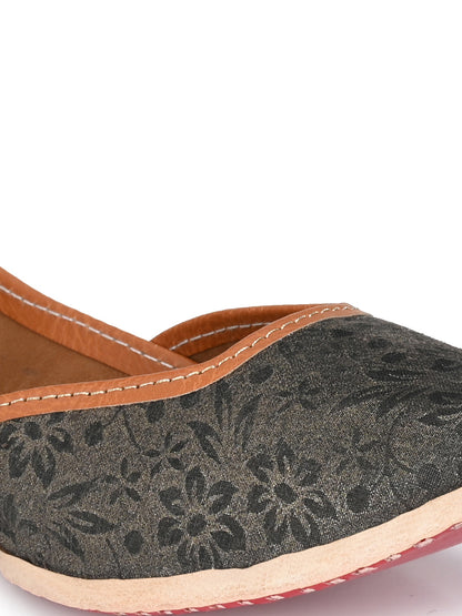 Aady Austin Women Black Trendy Ethnic Jutti Mojris (AUSF19055)