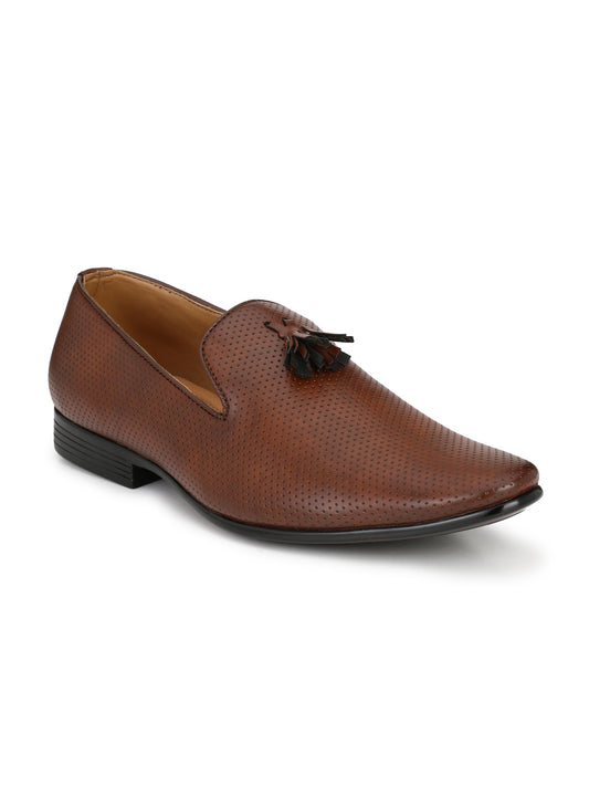 Guava Men's Brown Tassel Slip On Semi Formal Shoes (GV15JA580)