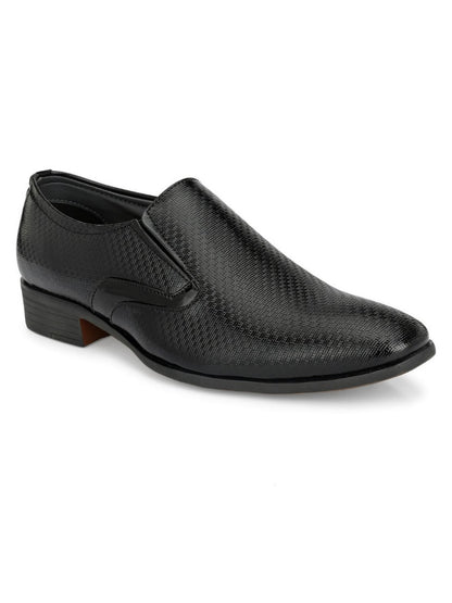 Guava Men's Black Slip On Semi Formal Shoes (GV15JA822)