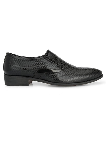 Guava Men's Black Slip On Semi Formal Shoes (GV15JA822)