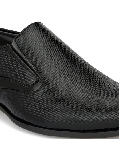 Guava Men's Black Slip On Semi Formal Shoes (GV15JA822)