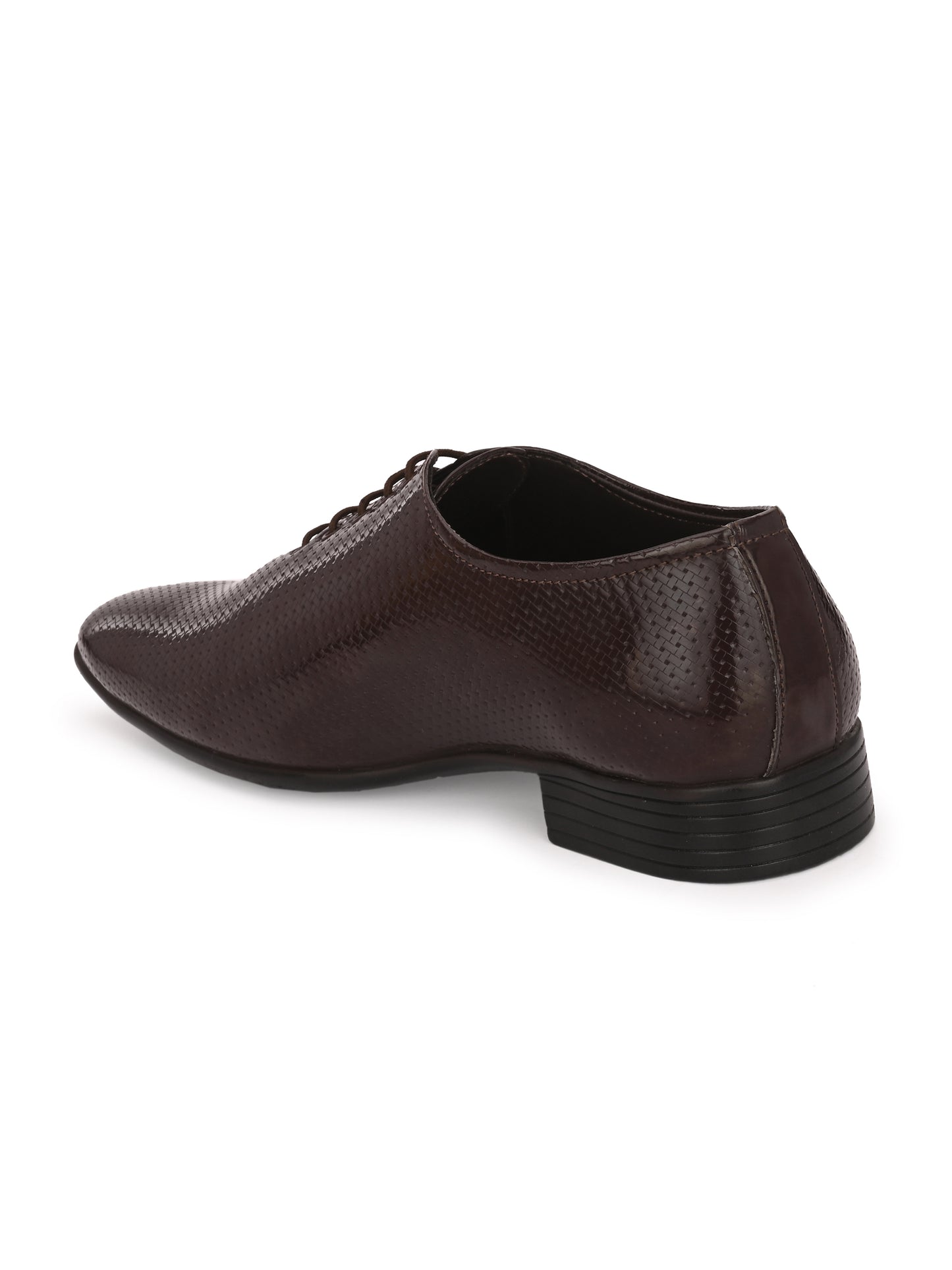 Guava Men's Brown Textured Onecut Lace Up Formal Shoes (GV15JA838)