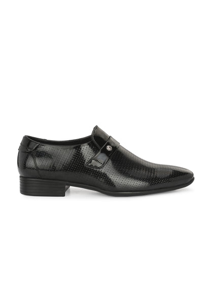 Guava Men's Black Textured Slip On Formal Shoes (GV15JA841)