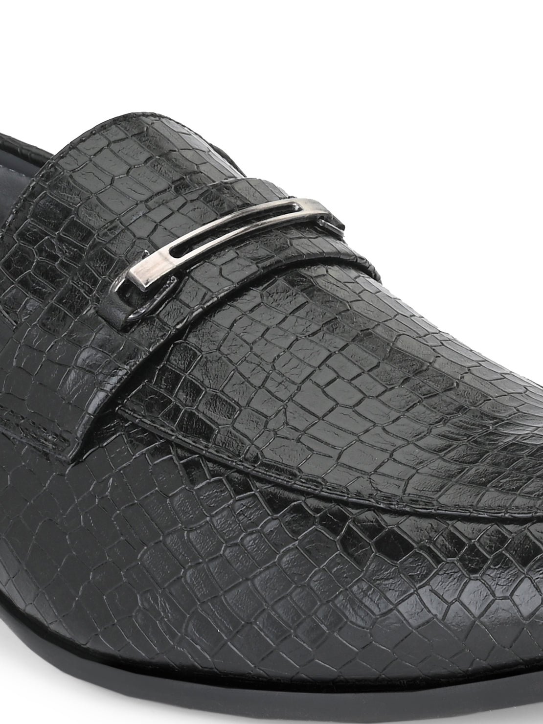 Guava Men's Black Croco Textured Slip On Formal Shoes (GV15JA849)