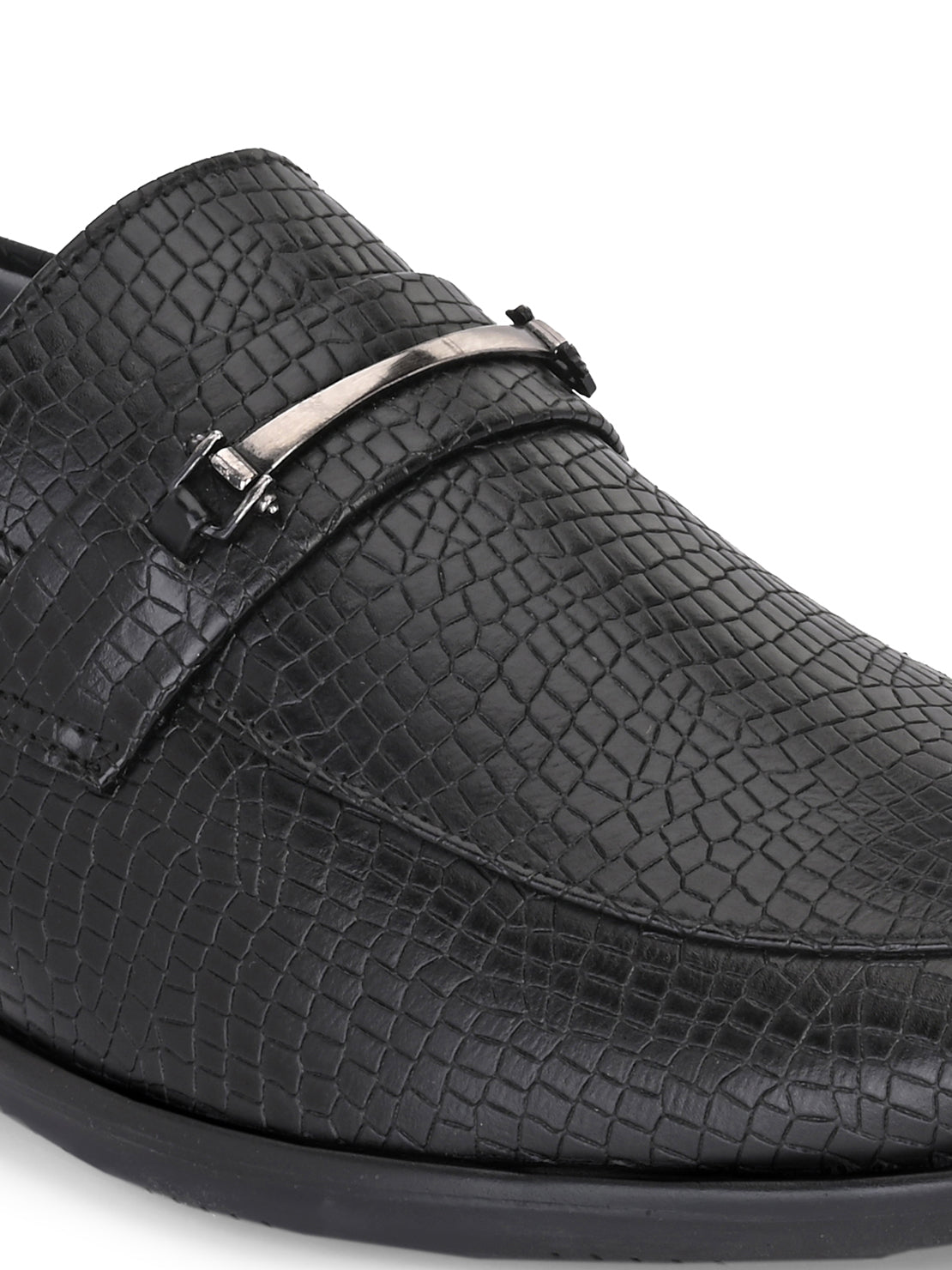 Guava Men's Black Croco Textured Slip On Formal Shoes (GV15JA853)