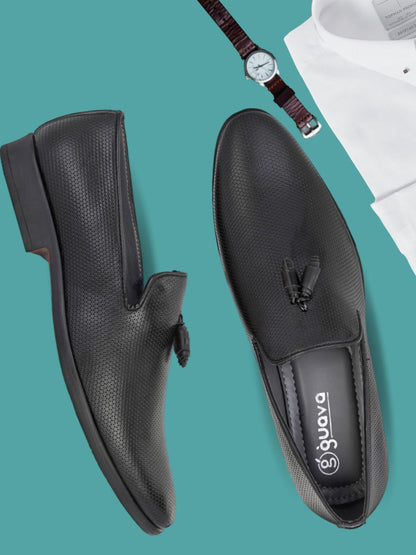 Guava Men's Black Textured Slip On Formal Shoes (GV15JA857)