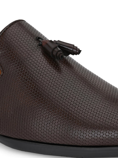 Guava Men's Brown Textured Slip On Formal Shoes (GV15JA858)