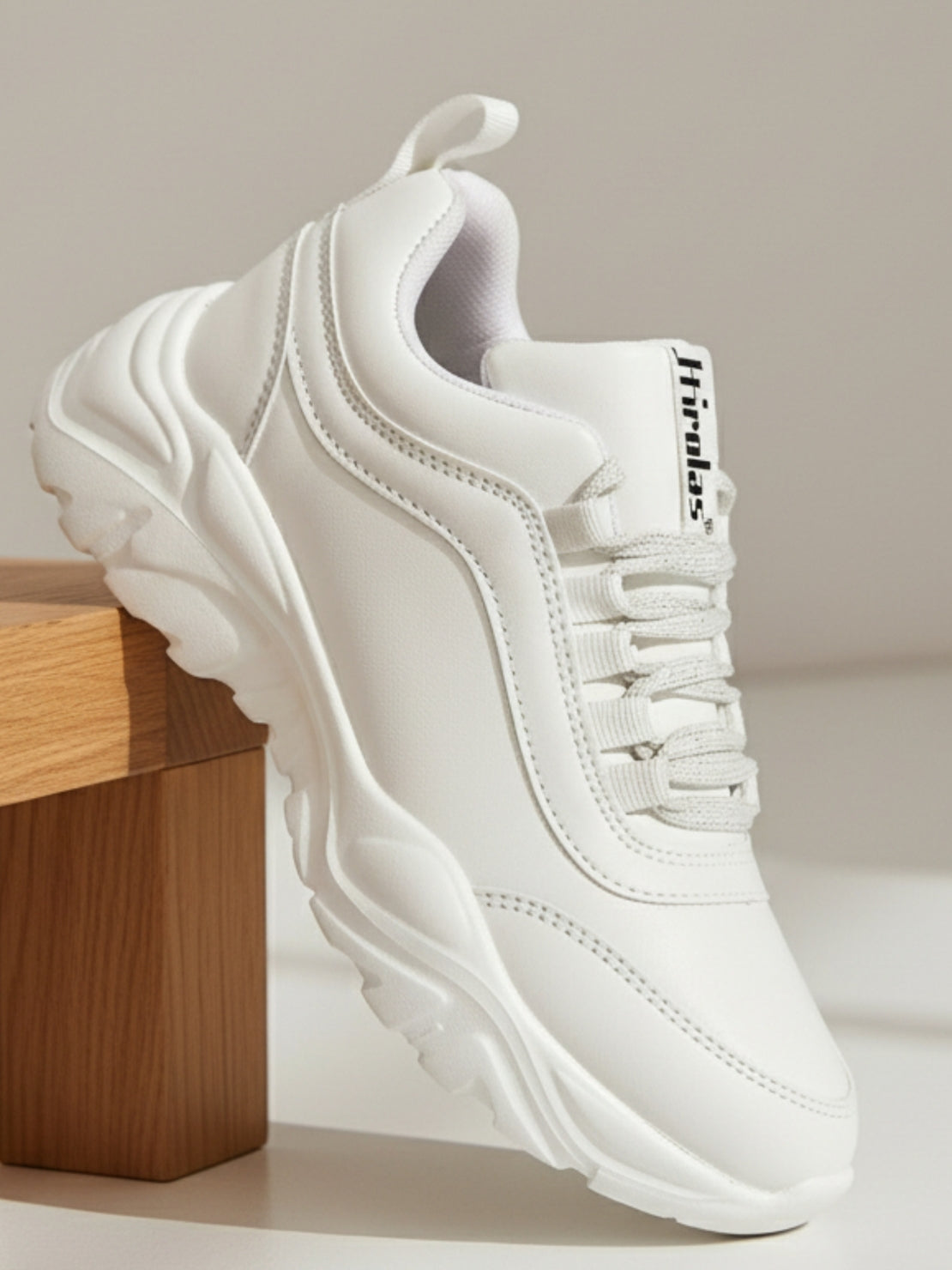 WOMEN SPORTS SHOES