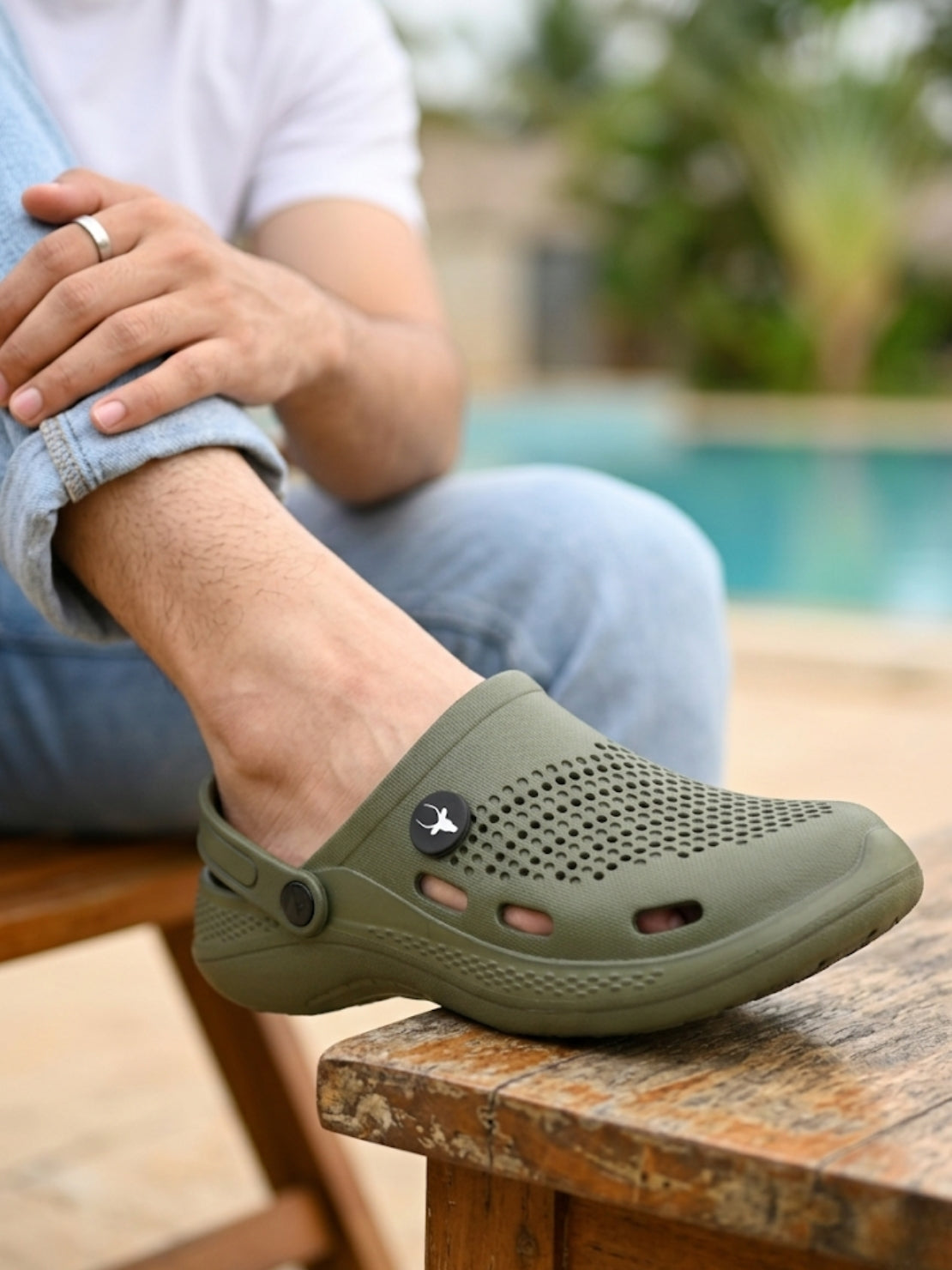Hirolas Men's Green Cushioned Fluffy Comfortable Slider Clogs (HROMCL06GRN)