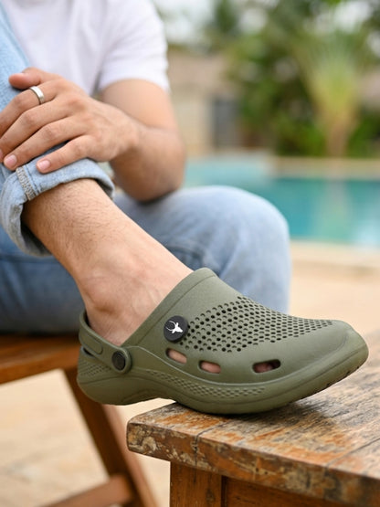 Hirolas Men's Green Cushioned Fluffy Comfortable Slider Clogs (HROMCL06GRN)