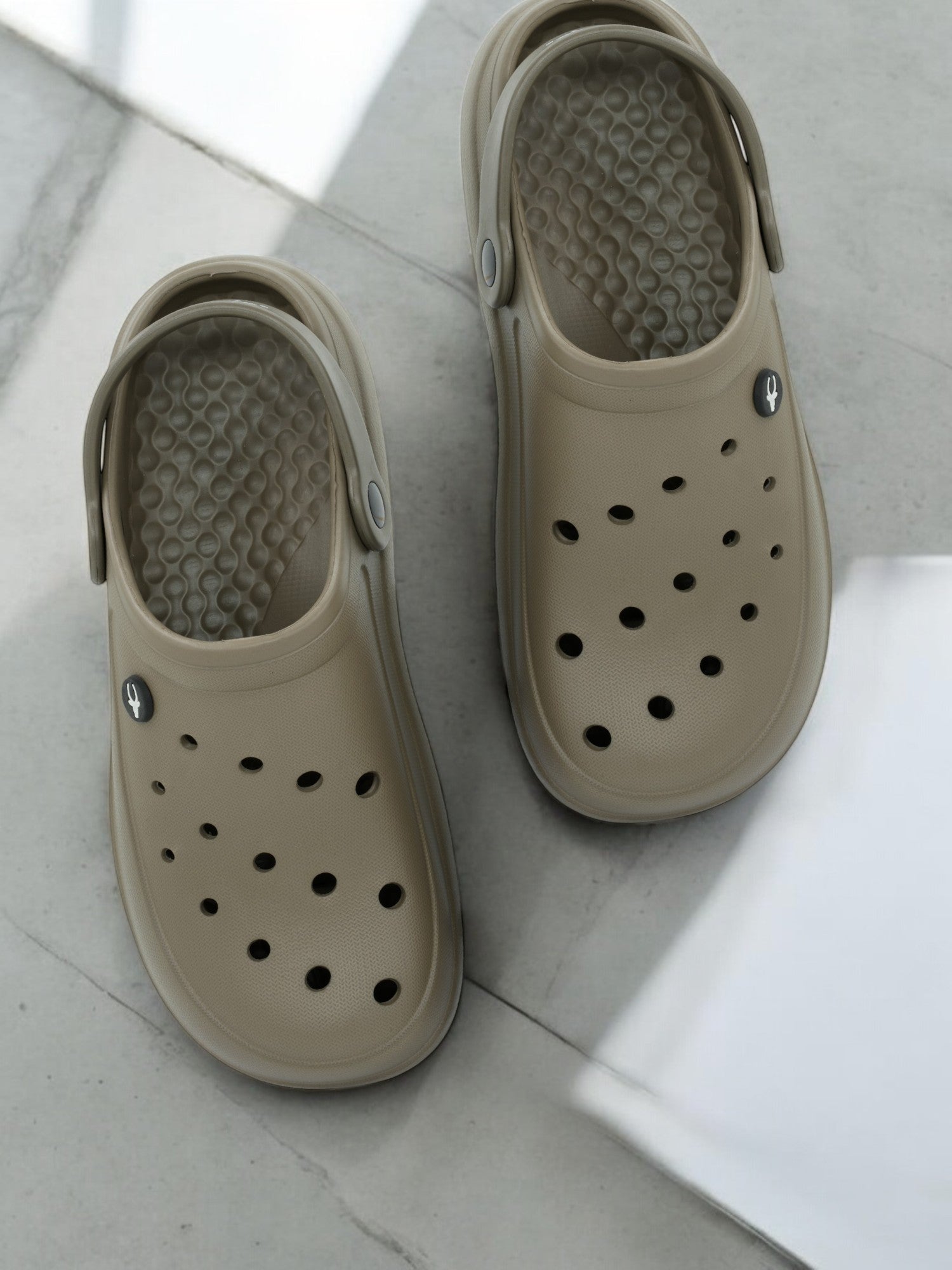 CLOGS